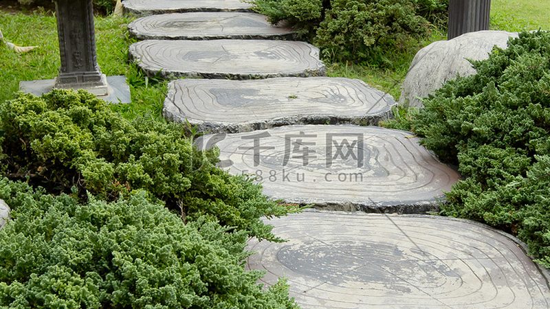 园林绿化与市政绿化造价对比：揭秘影响因素**